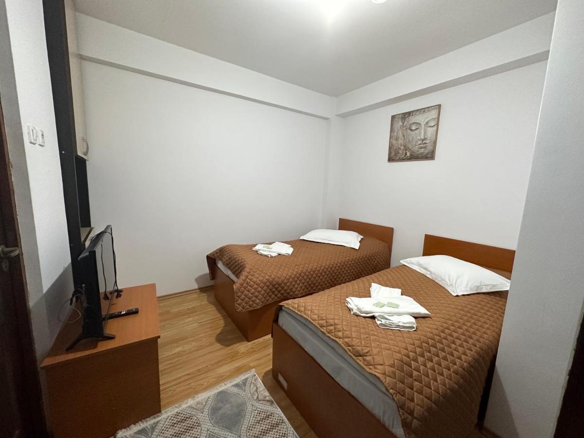 Casa Rustic Cazare Питещ Екстериор снимка