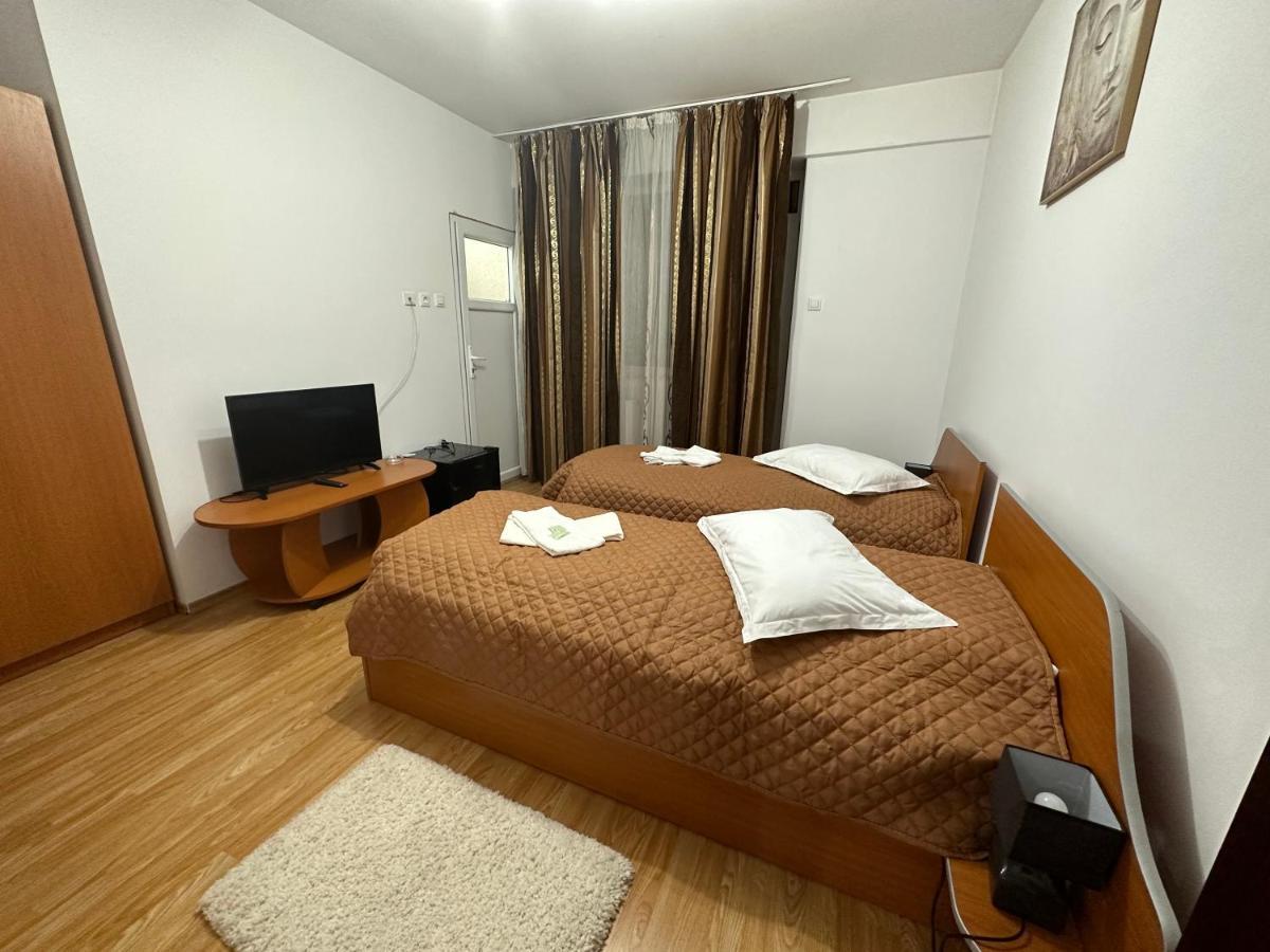 Casa Rustic Cazare Питещ Екстериор снимка