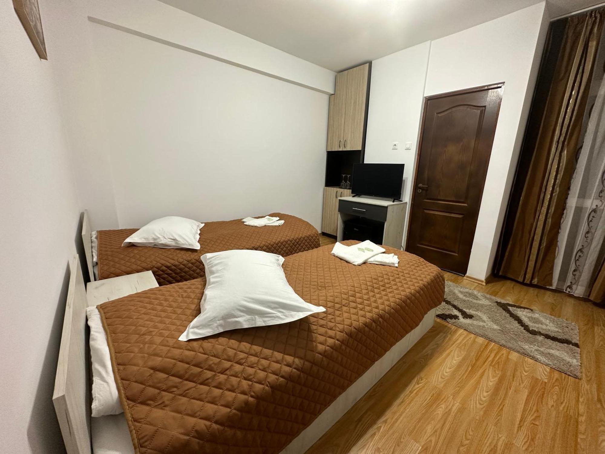 Casa Rustic Cazare Питещ Екстериор снимка