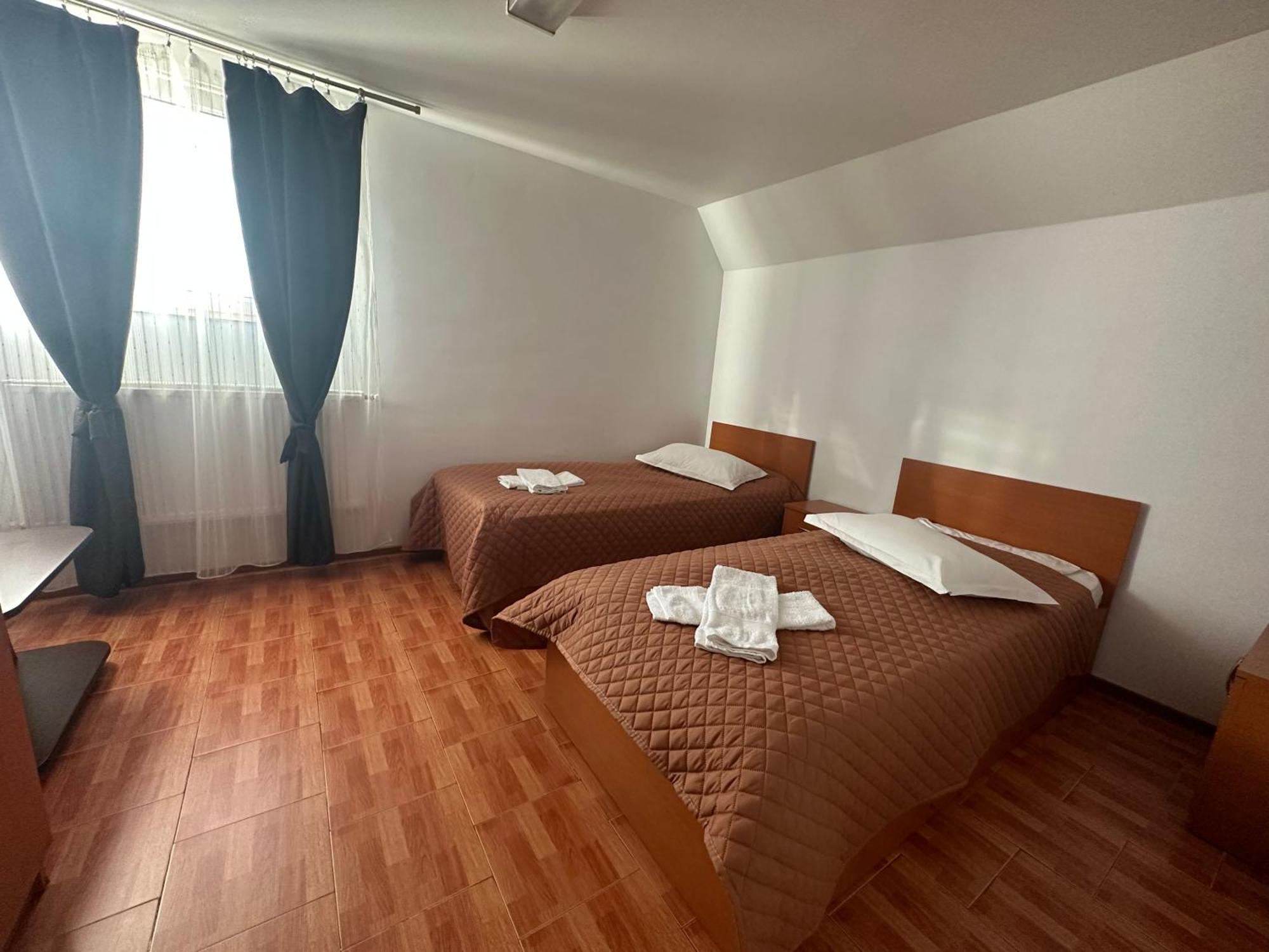Casa Rustic Cazare Питещ Екстериор снимка